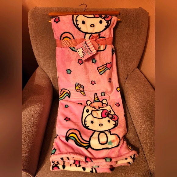 Hello Kitty Unicorn Ice Cream Cone Stars 60 x 70" Plush Pink Throw Blanket NWT - Picture 4 of 6